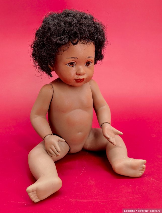 Кукла фарфоровая Малышка-африканка от Jeanne Singer OOAK