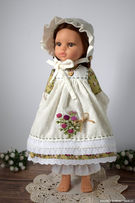 Весенний комплект с вышивкой на Паола Рейна🌷