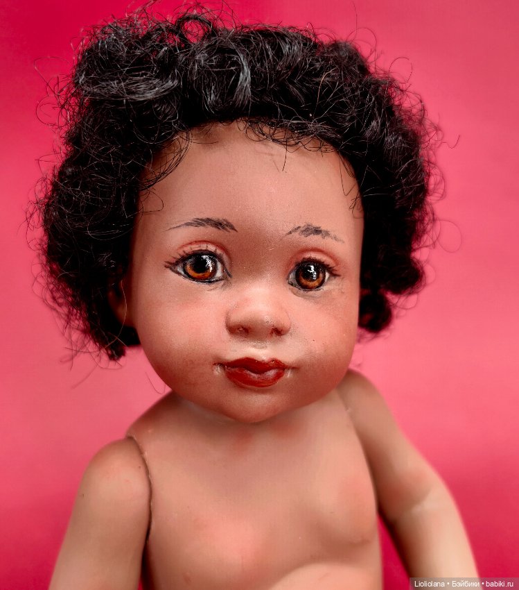 Кукла фарфоровая Малышка-африканка от Jeanne Singer OOAK