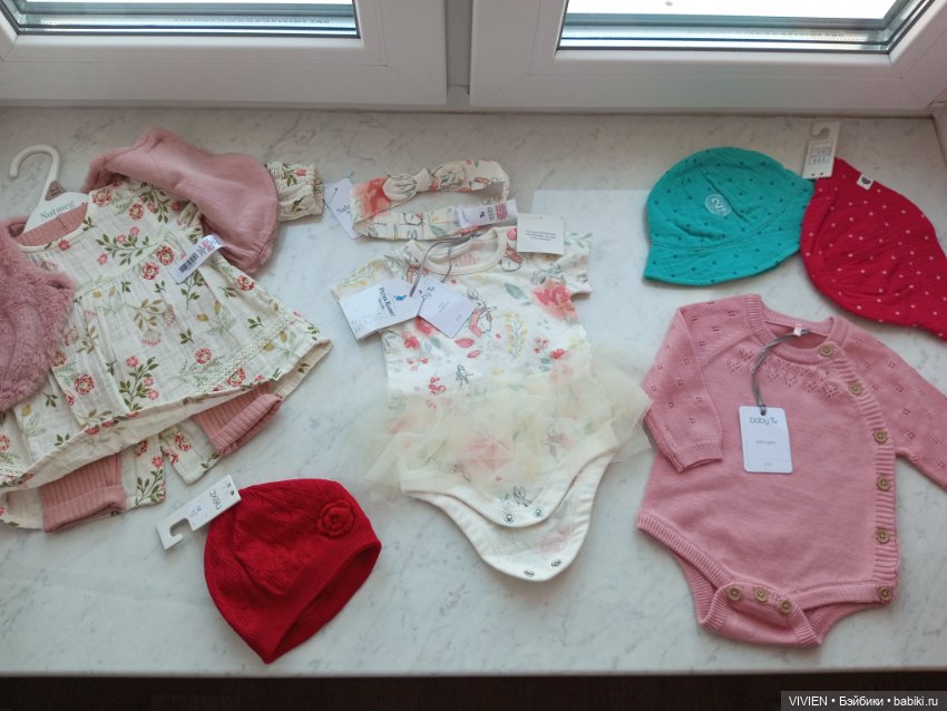 Лот одежды для куклы девочки 4