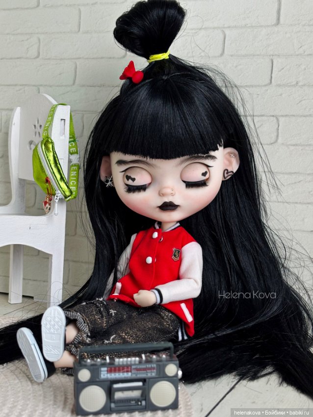 Кукла Блайз Кастом брюнетка (фото 6)