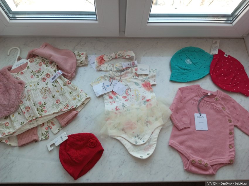 Лот одежды для куклы девочки 4