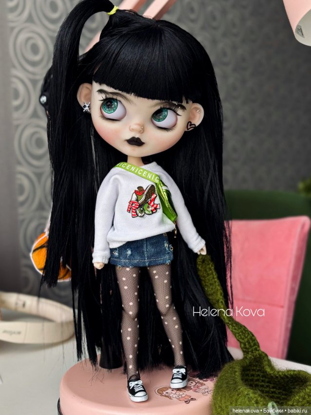 Кукла Блайз Кастом брюнетка (фото 2)