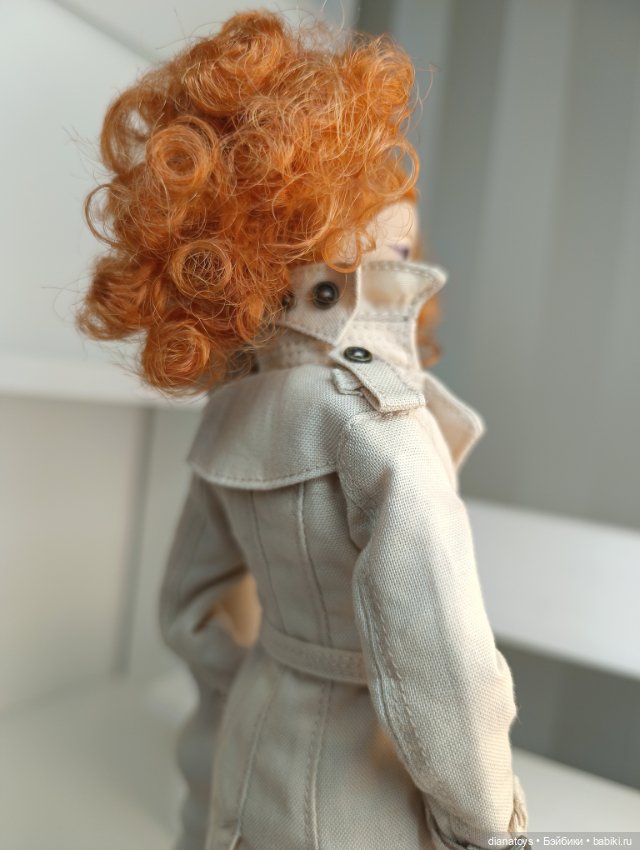 Тренч для кукол типа Барби одежда для Барби (фото 5)