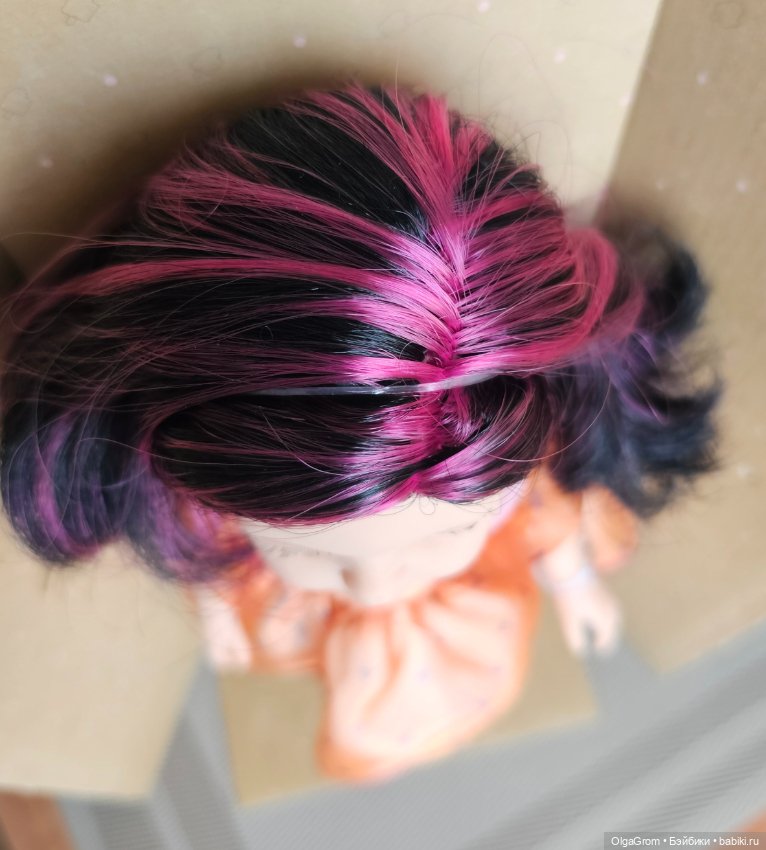 Карина с сиреневыми прядками Паола Рейна (фото 6)