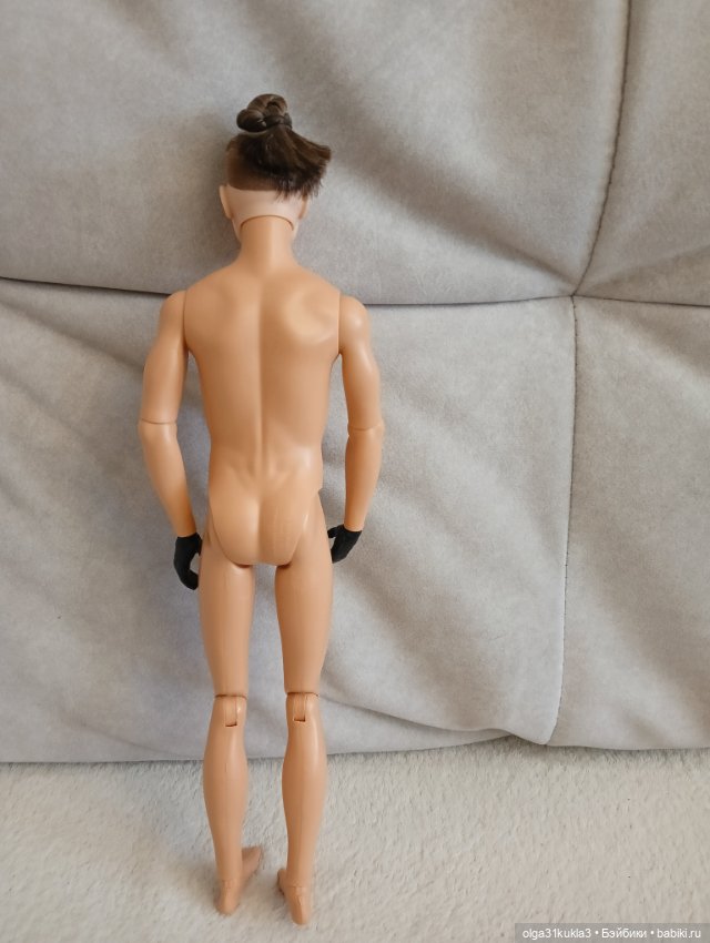 Пучек на теле Стивена Тревога из села Райский остров (фото 2)