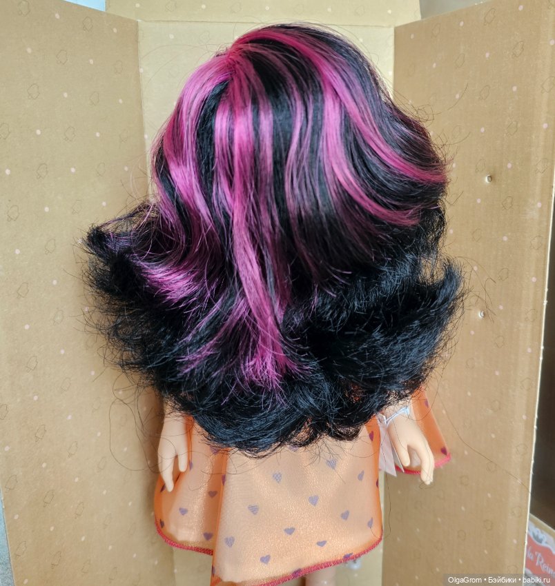 Карина с сиреневыми прядками Паола Рейна (фото 3)