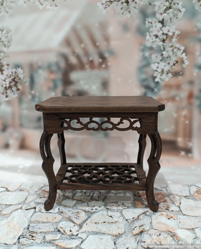 Столик натуральное дерево резное (фото 3)