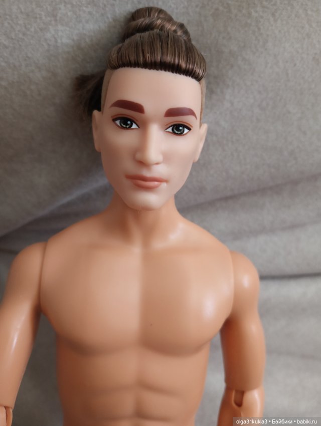 Пучек на теле Стивена Тревога из села Райский остров