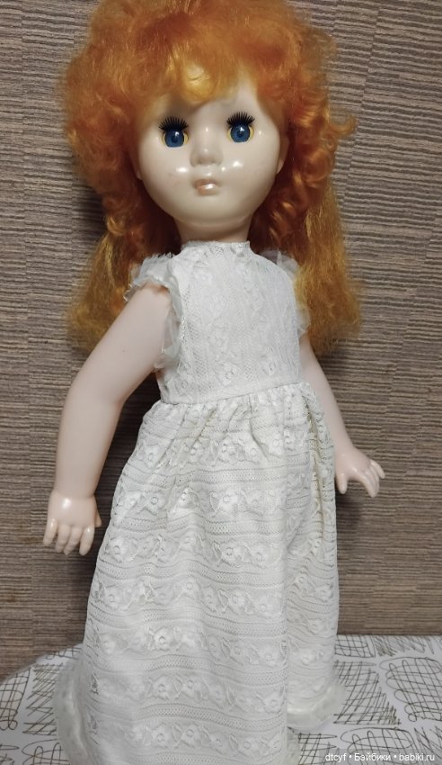 Высокая кукла с подарком — Винтажные куклы и игрушки детства (фото 2)