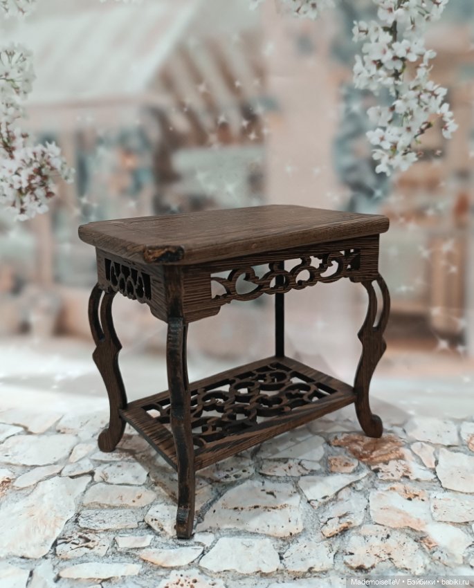 Столик натуральное дерево резное (фото 4)