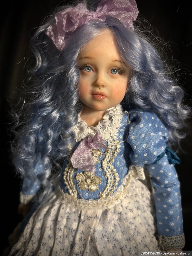 Девочка с голубыми волосами (фото 2)