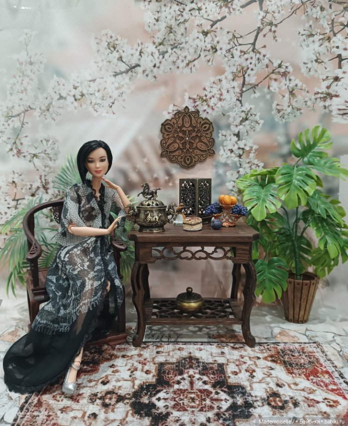 Столик натуральное дерево резное (фото 2)