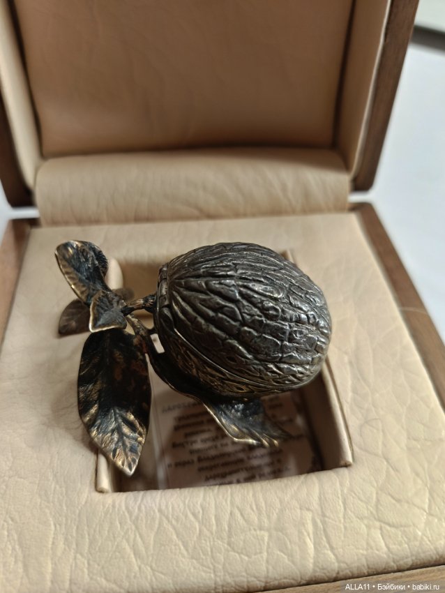 Серебряная Дарохранительница , удивительная и очень красивая (фото 5)