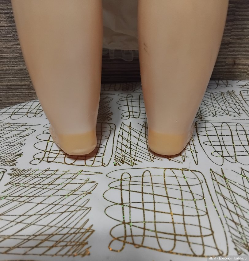 Высокая кукла с подарком — Винтажные куклы и игрушки детства (фото 4)