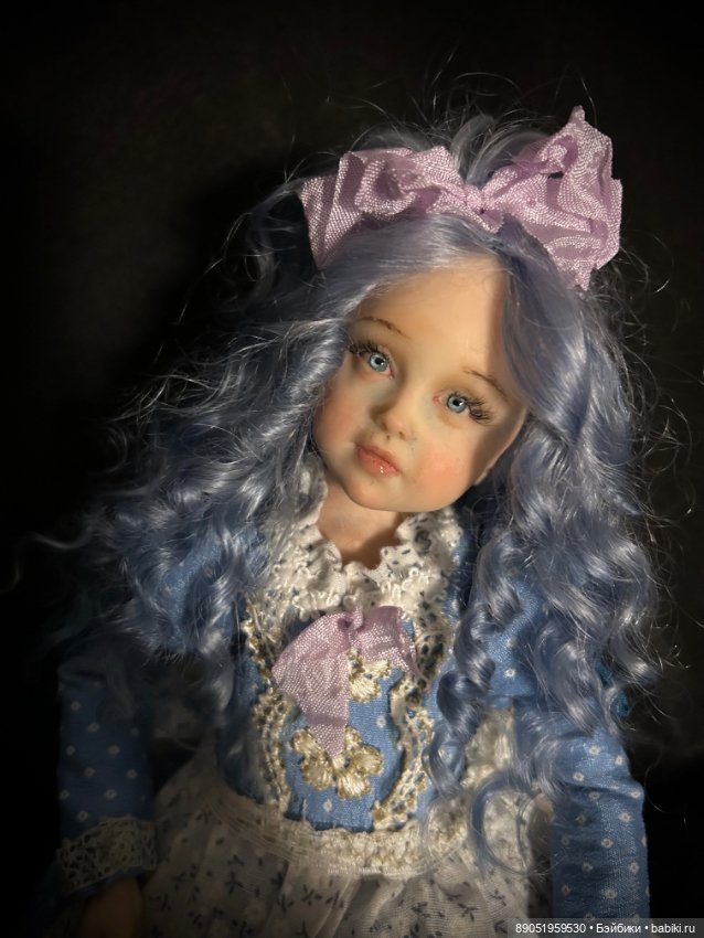 Девочка с голубыми волосами (фото 7)