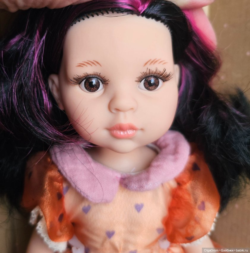 Карина с сиреневыми прядками Паола Рейна (фото 4)