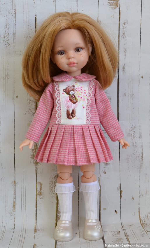 Платье на куклу Паола Рейна