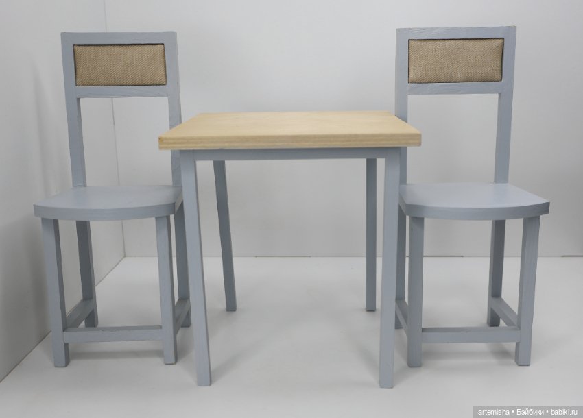 Стол со стульями формата 1/4