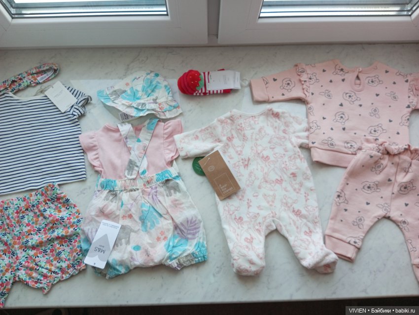 Лот одежды для куклы девочки