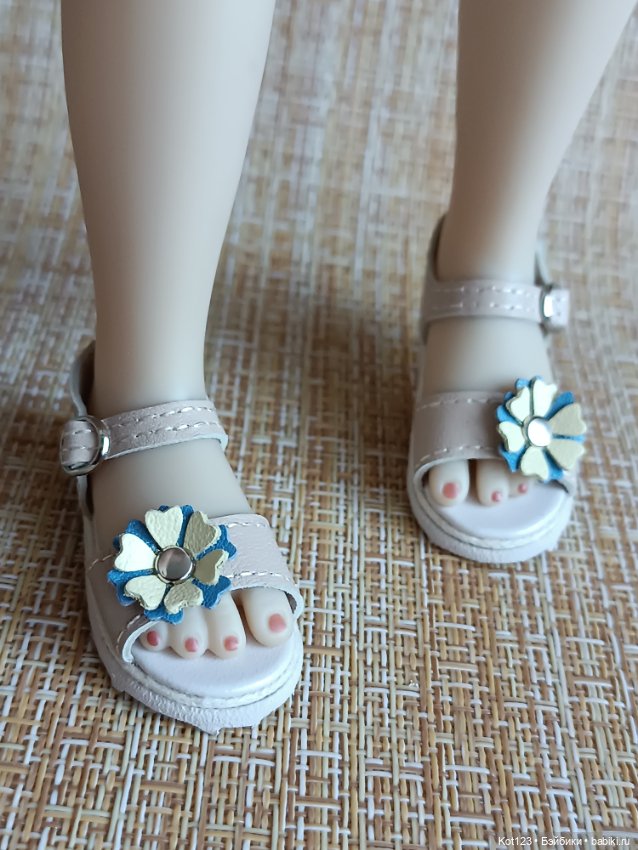 Босоножки для Руби Ред Ruby Red Fashion Friends (фото 6)