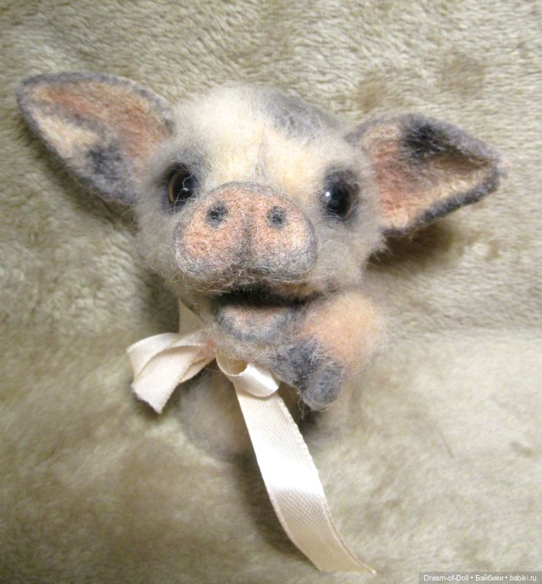 Брошь "Поросёнок" — Авторские игрушки (фото 3)