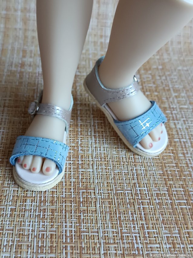 Босоножки для Руби Ред Ruby Red Fashion Friends (фото 6)