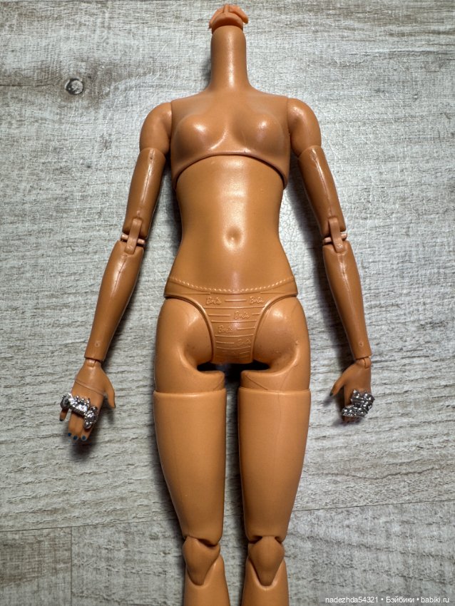 Тело Барби БМР 1959 Мбили (фото 2)