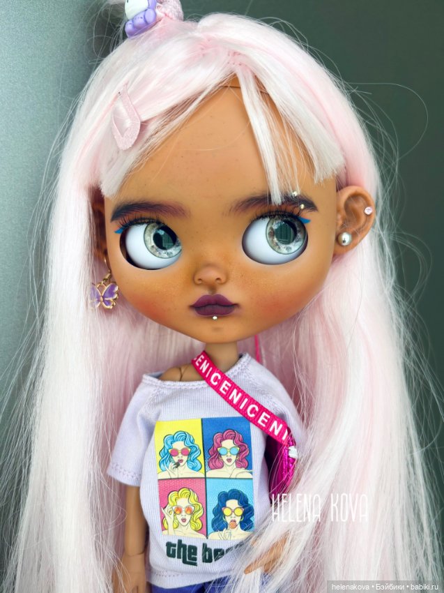Кукла Блайз кастом розовые волосы (фото 4)