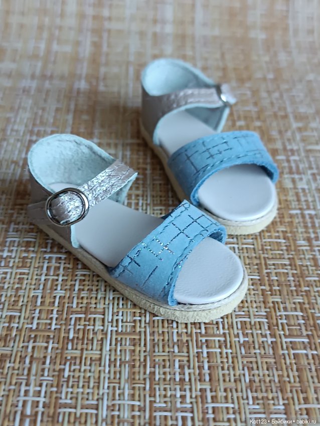 Босоножки для Руби Ред Ruby Red Fashion Friends (фото 2)