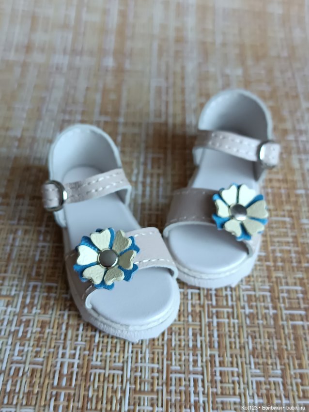 Босоножки для Руби Ред Ruby Red Fashion Friends (фото 2)