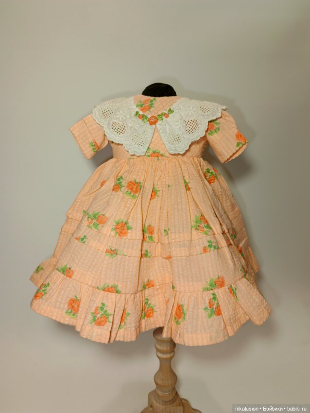 Платье на антикварную или винтажную куклу рост 32-35 см