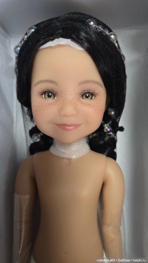 Рождественская Кэрол в паричке, нюд Ruby Red 37 см (фото 3)