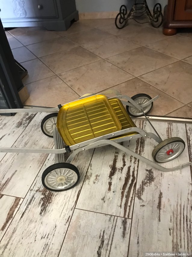 Коляска для кукол СССР складная (фото 2)