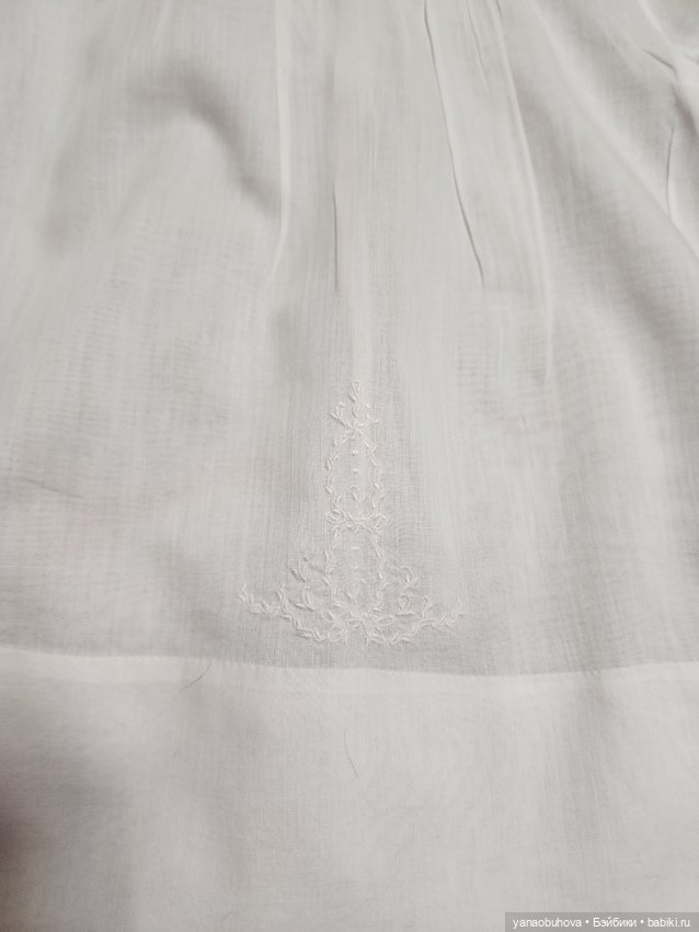 Винтажные платья из тончайшего хлопка с вышивкой для средних и больших кукол (фото 3)