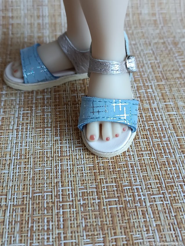 Босоножки для Руби Ред Ruby Red Fashion Friends (фото 4)