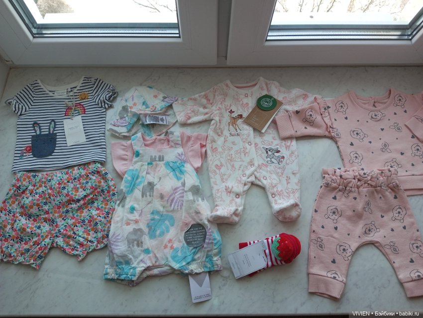 Лот одежды для куклы девочки