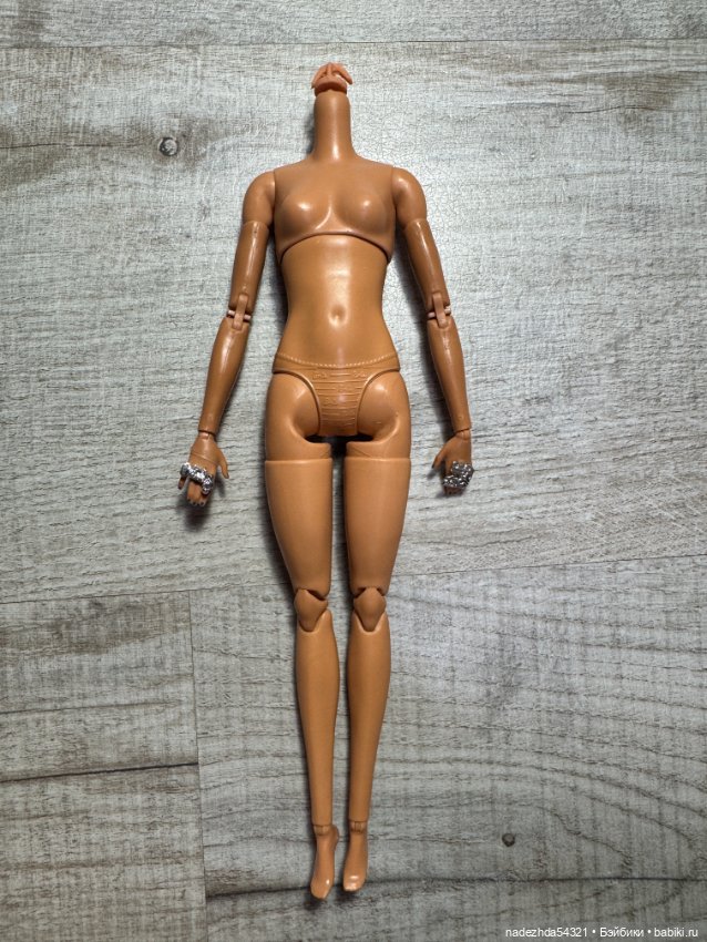 Тело Барби БМР 1959 Мбили