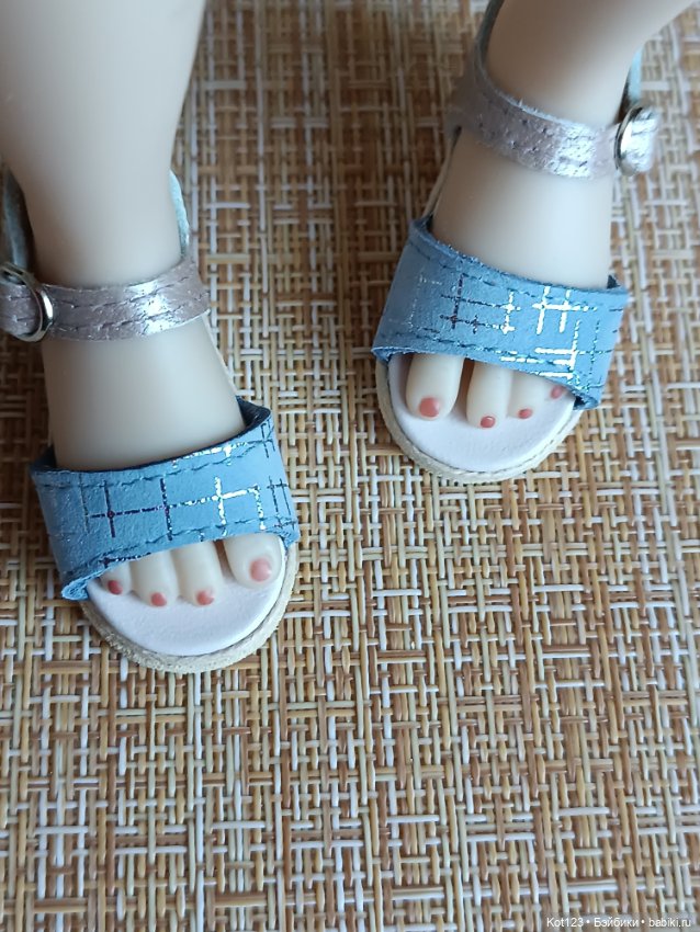 Босоножки для Руби Ред Ruby Red Fashion Friends (фото 7)