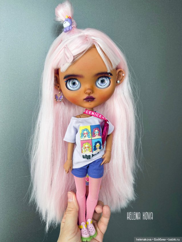Кукла Блайз кастом розовые волосы (фото 5)