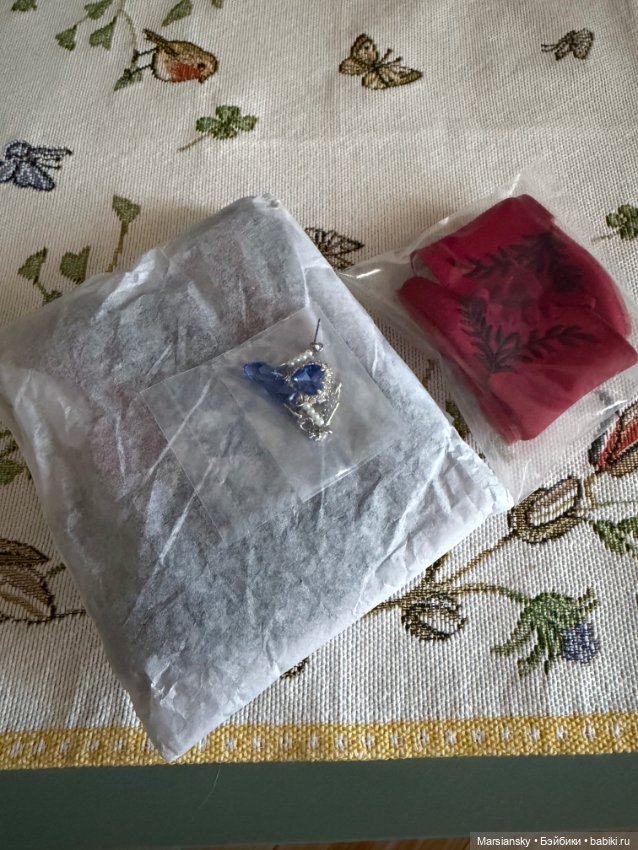 Аутфит запечатанный от лимитной Розанны Руби Ред Ruby Red