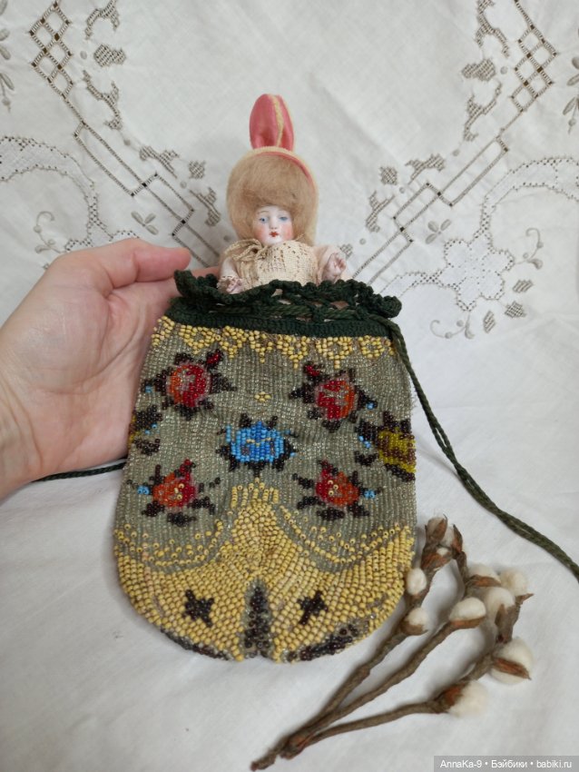 Антикварные сумочки для mignonette и больших куколок