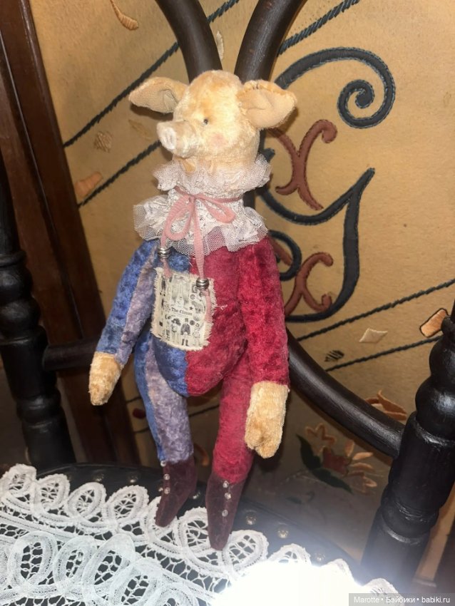 Свин в винтажном стиле "Джордж"