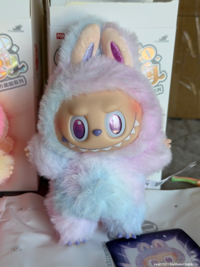 Labubu Big into Energy — Коллекционные фигурки (фото 2)
