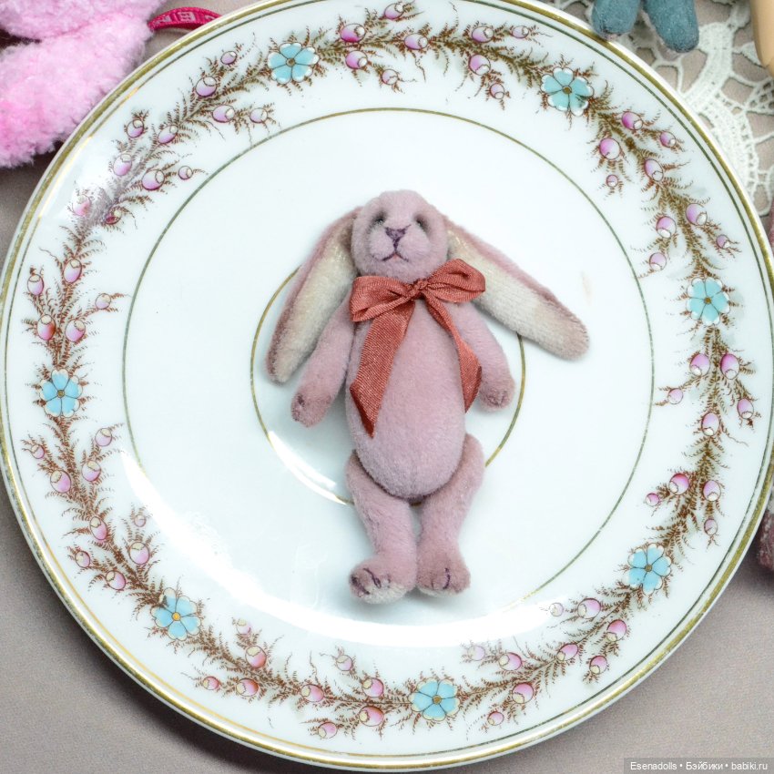 Мишки зайки мини тедди для куклы (фото 6)