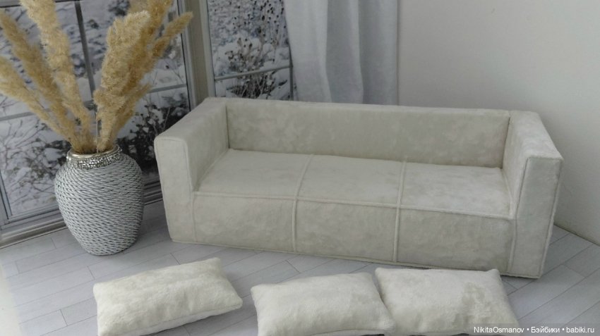 Диван бархат для кукол от 30см до 40см 1:6 (фото 4)