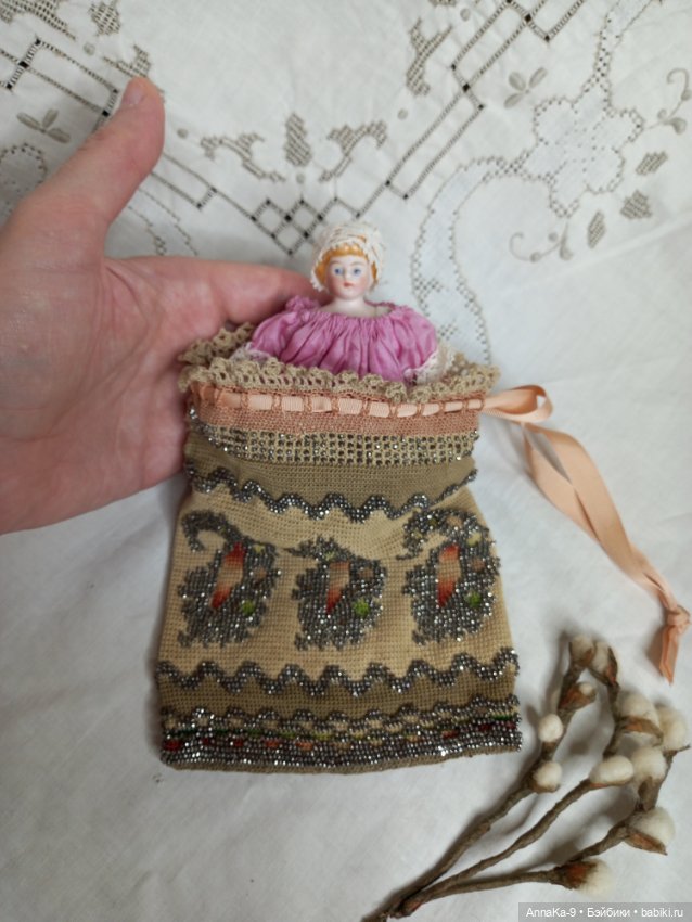 Антикварные сумочки для mignonette и больших куколок (фото 8)
