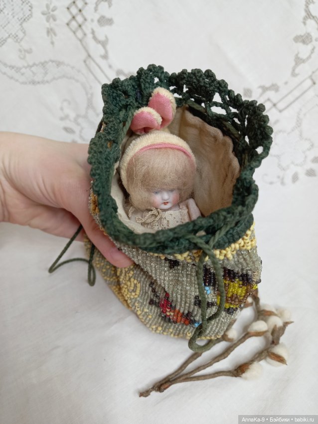 Антикварные сумочки для mignonette и больших куколок