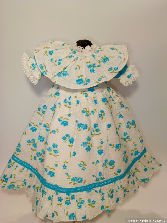 Платье на куклу ростом 45 см