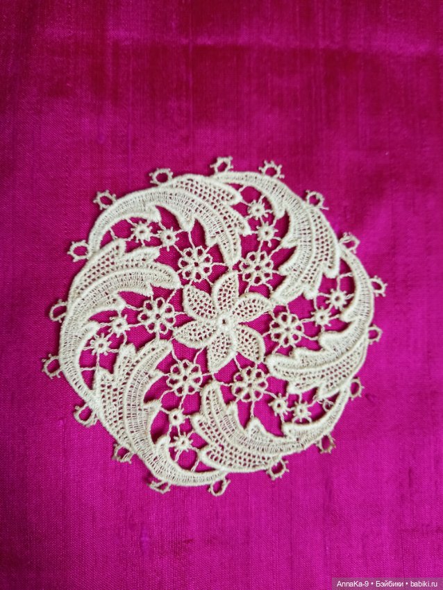 Антикварное кружево, гипюр, вышивка на сетке, валансеьн